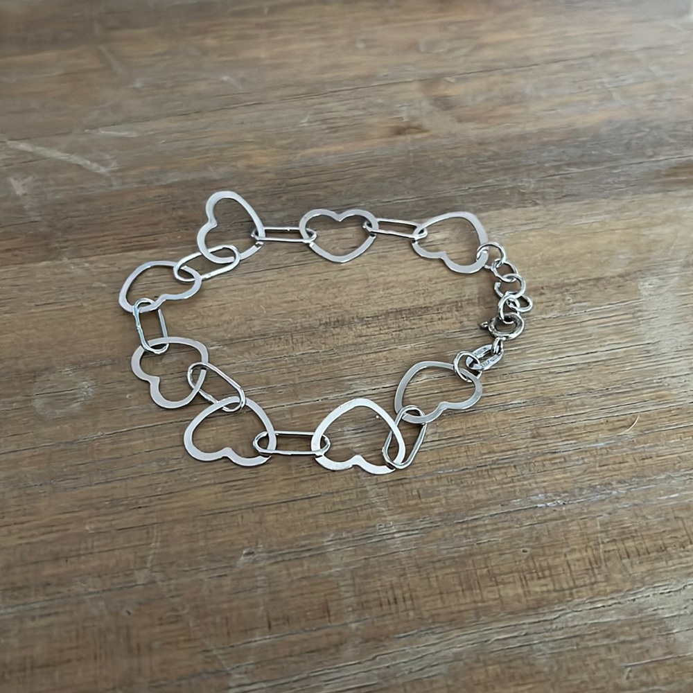 Silver heart bracelet